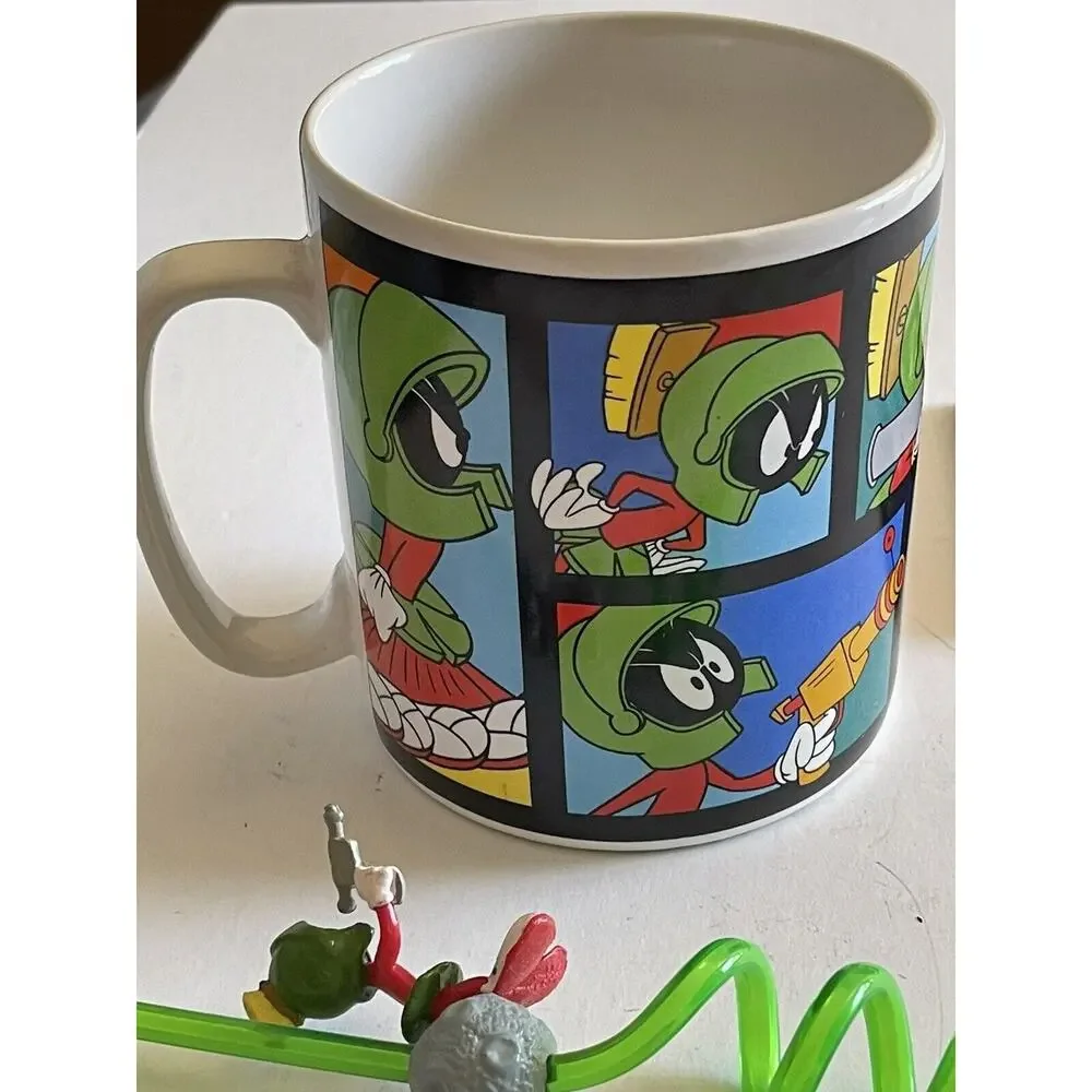 Lot Of 3 Marvin the Martian Large Mug 1995 Sakura + 1997 3D Slide Puzzle + Straw